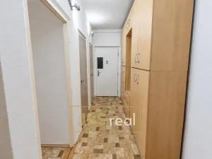 Prodej bytu 2+1, Veselí nad Moravou, Hutník, 55 m2