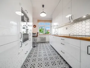 Prodej bytu 3+1, Praha, Novorossijská, 72 m2