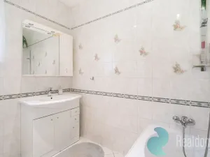 Prodej komerčního pozemku, Ponědrážka, 7758 m2