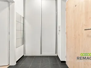 Pronájem bytu 1+kk, Uherské Hradiště, Zahrádky, 31 m2