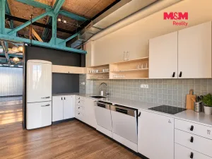 Pronájem kanceláře, Praha - Libeň, Drahobejlova, 706 m2