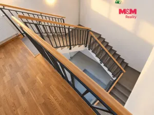 Pronájem kanceláře, Praha - Libeň, Drahobejlova, 706 m2
