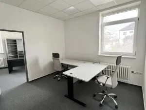 Pronájem kanceláře, Kravaře, Kostelní, 240 m2