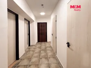 Pronájem bytu 3+1, Pardubice - Bílé Předměstí, Na Drážce, 67 m2