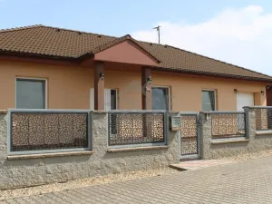 Prodej rodinného domu, Mratín, U Hrušky, 215 m2