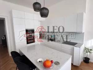 Pronájem bytu 2+kk, Praha - Žižkov, Lupáčova, 80 m2