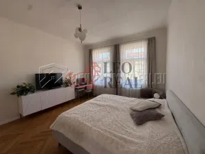 Pronájem bytu 2+kk, Praha - Žižkov, Lupáčova, 80 m2