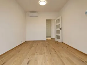Prodej bytu 2+kk, Bystřice nad Pernštejnem, Masarykovo náměstí, 50 m2