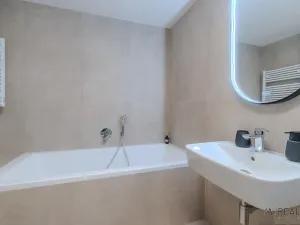 Pronájem bytu 2+kk, Ostrava, Dlouhá, 58 m2