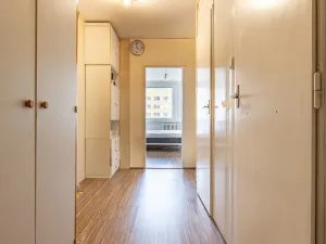 Pronájem bytu 2+kk, Praha - Kamýk, Smotlachova, 47 m2