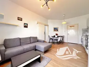 Prodej bytu 3+1, Perivolia, Kypr, 64 m2