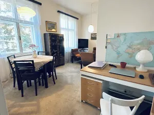 Prodej bytu 2+1, Karlovy Vary, Poděbradská, 56 m2