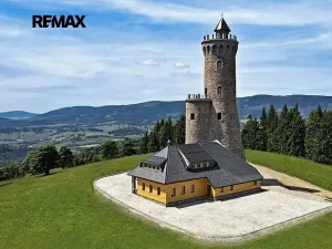 Prodej pozemku pro bydlení, Staré Město, 1438 m2