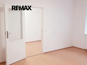 Pronájem bytu 2+kk, Praha - Břevnov, 40 m2