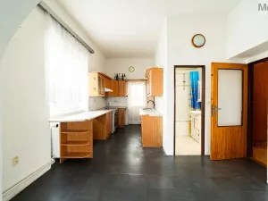 Prodej vícegeneračního domu, Žatec, Osvoboditelů, 384 m2