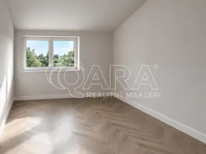 Prodej rodinného domu, Kamenice - Ládví, Lomená, 156 m2