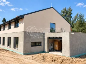 Prodej rodinného domu, Kamenice - Ládví, Lomená, 156 m2