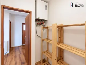 Prodej bytu 2+kk, Holubice, Za Dvorem, 46 m2
