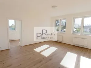 Prodej bytu 2+kk, Hevlín, 67 m2