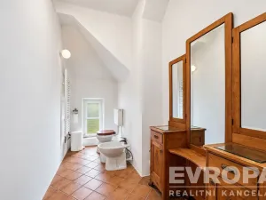 Prodej vily, Praha - Motol, U hrušky, 395 m2