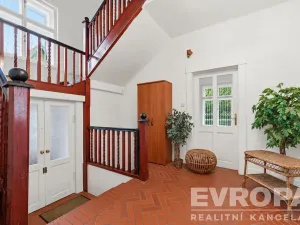 Prodej vily, Praha - Motol, U hrušky, 395 m2