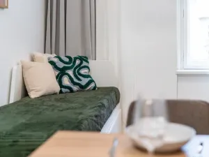 Prodej bytu 2+kk, Praha - Nusle, náměstí Bratří Synků, 30 m2