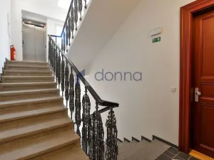 Pronájem bytu 2+kk, Praha, Dalimilova, 60 m2