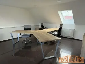 Pronájem kanceláře, Uherský Brod, Kučerovo nám., 30 m2