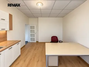 Pronájem bytu 2+kk, Dobřichovice, Tyršova, 43 m2