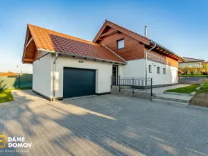 Prodej rodinného domu, Černá Hora, Na Vyhlídce, 182 m2