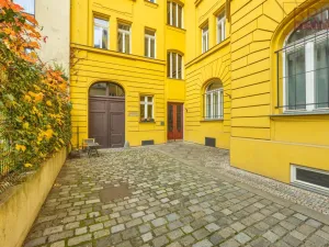 Pronájem bytu 2+1, Praha, Štefánikova, 61 m2