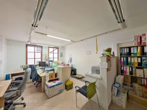 Pronájem obchodního prostoru, Beroun, V Pražské bráně, 42 m2
