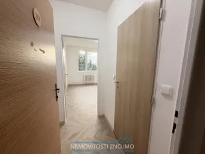 Pronájem bytu 1+kk, Znojmo, Holandská, 20 m2