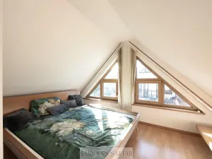 Pronájem bytu 3+kk, Praha - Smíchov, U Malvazinky, 83 m2