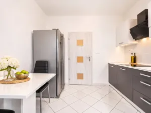 Prodej bytu 2+1, Kolín - Kolín IV, Sladkovského, 64 m2