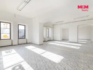Prodej rodinného domu, Bruntál, nám. Míru, 550 m2