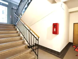 Pronájem kanceláře, Praha - Vysočany, Mlékárenská, 48 m2