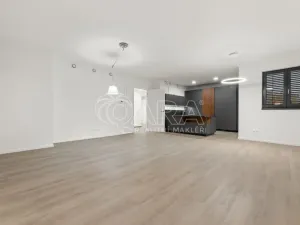 Pronájem bytu 4+kk, Praha - Hloubětín, Mandloňová, 174 m2
