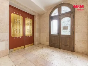 Prodej obchodního prostoru, Karlovy Vary, nábřeží Jana Palacha, 340 m2