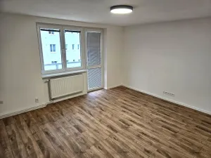 Prodej bytu 3+1, Teplice - Prosetice, Rohová, 75 m2