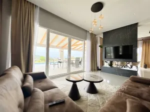 Prodej vily, Rogoznica, Chorvatsko, 289 m2