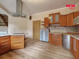 Prodej rodinného domu, Mariánské Lázně - Úšovice, U Zastávky, 232 m2