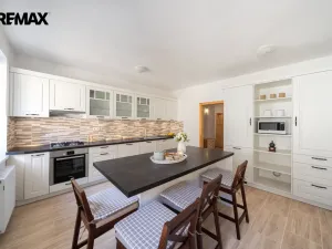 Prodej rodinného domu, Česká Lípa, Jiráskova, 330 m2