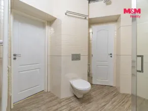 Prodej činžovního domu, Karlovy Vary, nábřeží Jana Palacha, 340 m2