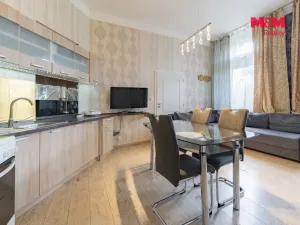 Prodej činžovního domu, Karlovy Vary, nábřeží Jana Palacha, 340 m2
