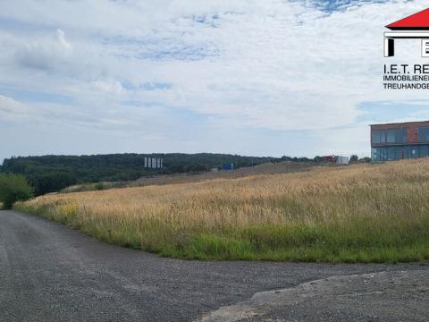 Prodej pozemku pro komerční výstavbu, Hrabyně, 4261 m2