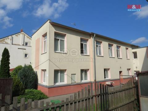 Prodej rodinného domu, Krnov - Pod Bezručovým vrchem, K. Čapka, 260 m2