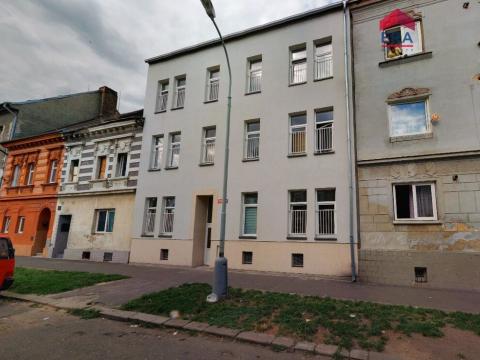 Pronájem bytu 1+kk, Ústí nad Labem - Předlice, Prostřední, 36 m2