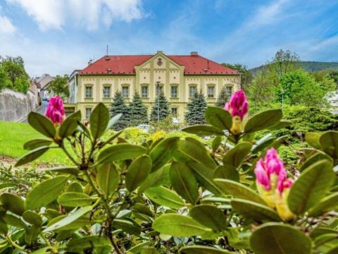 Prodej komerční nemovitosti, Klášterec nad Ohří, Chomutovská, 1350 m2