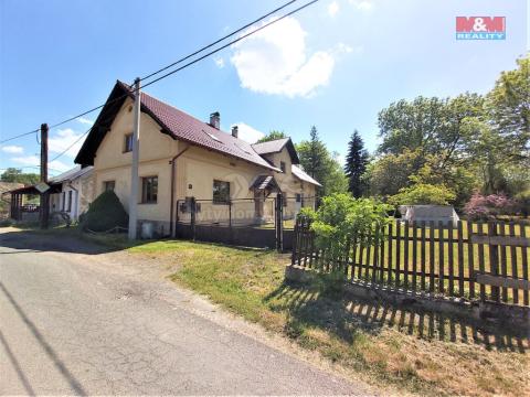 Prodej rodinného domu, Velečín, 360 m2